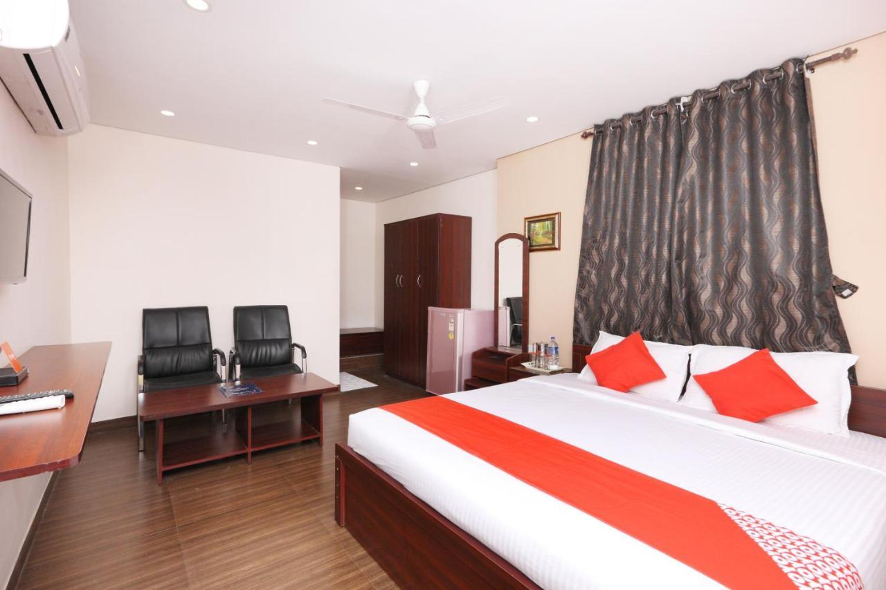 Oyo 1001 Palmtree Corporate Anna Nagar Hotel Chennai Eksteriør billede